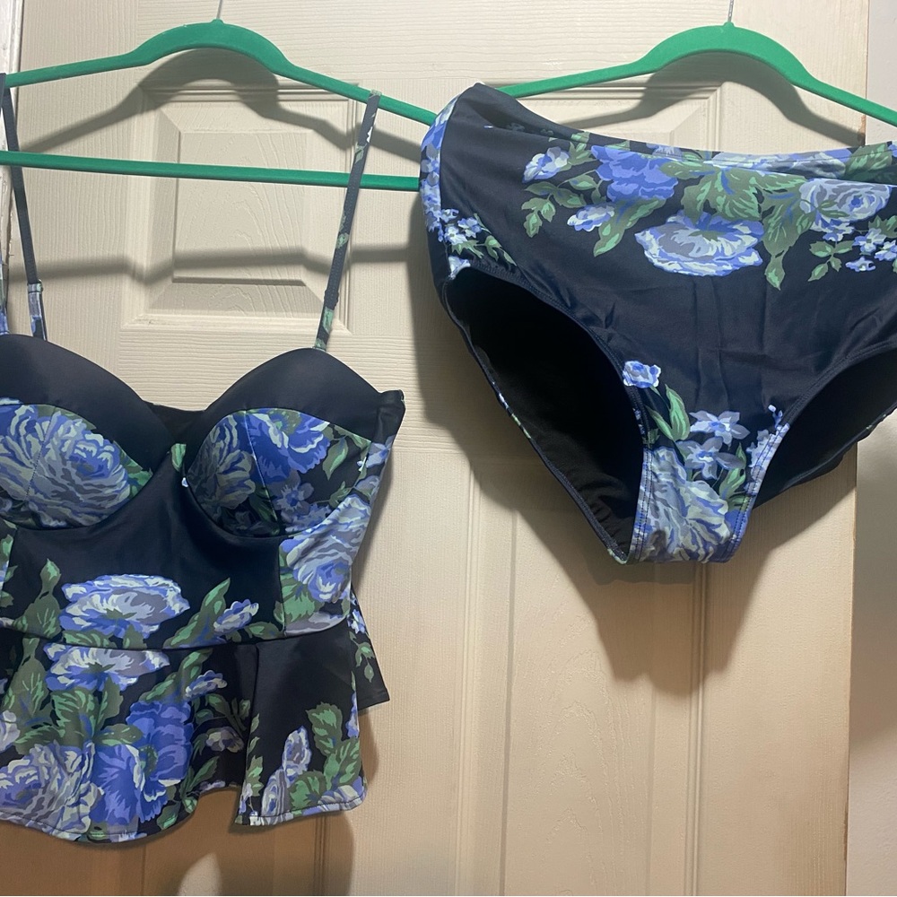Albion peplum floral bathing suit XL
